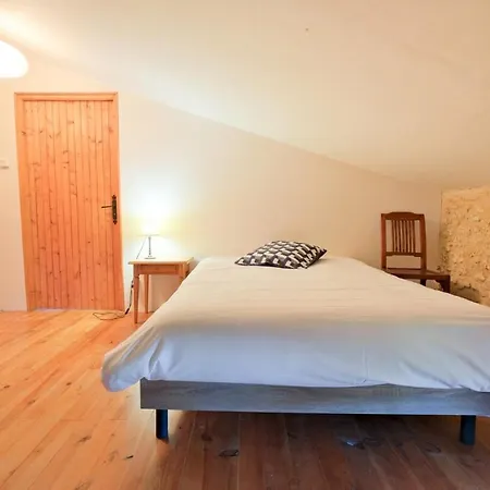 Belle Maison En Pierres Avec Piscine